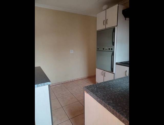 3 BEDROOM PROPERTY TO RENT IN THE ORCHARDS